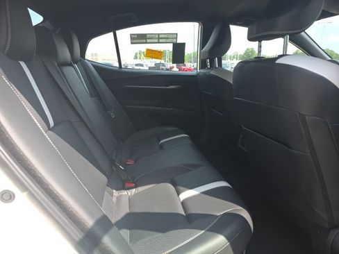 Used 2025 Toyota Camry SE FWD image 8