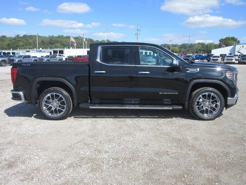 New 2026 GMC Sierra 1500 SLT w/ SLT Premium Plus Package image 3