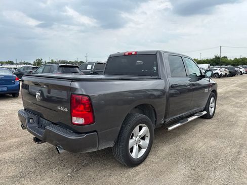 Used 2014 RAM 1500 Express AWD/4WD image 3