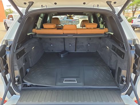 New 2026 BMW X5 xDrive40i w/ Climate Comfort Package AWD/4WD image 12