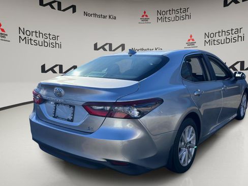 Used 2022 Toyota Camry LE AWD/4WD image 4