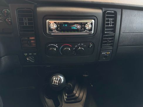 Used 2004 Dodge Dakota Sport w/ Trailer Tow Group image 20