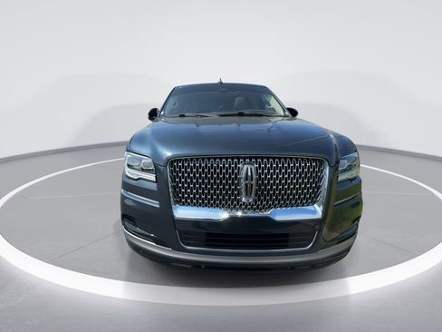 Used 2024 Lincoln Navigator L Reserve image 3