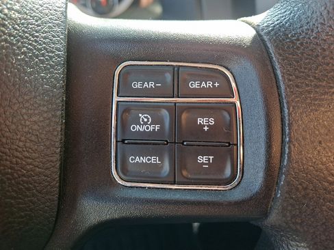 Used 2019 RAM 1500 Express AWD/4WD image 21