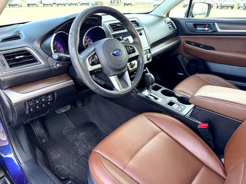 Used 2017 Subaru Outback 3.6R Touring image 11
