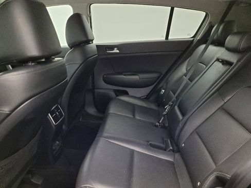 Used 2017 Kia Sportage EX w/ EX Technology Package image 18