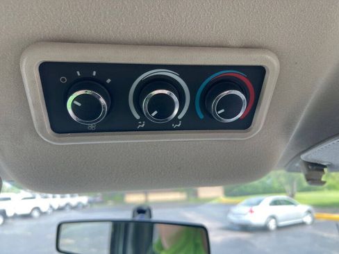 Used 2016 Chevrolet Express 3500 LT w/ LT Preferred Equipment Group RWD image 21
