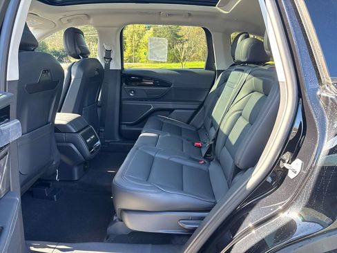 New 2026 Lincoln Nautilus Premier w/ Equipment Group 102A image 27