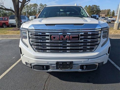 Used 2022 GMC Sierra 1500 Denali image 2