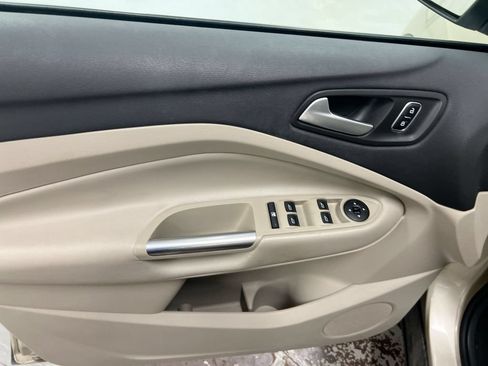 Used 2017 Ford Escape SE FWD image 20