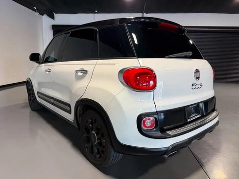 Used 2017 FIAT 500L Trekking w/ Dual-Pane Sunroof Package FWD image 6