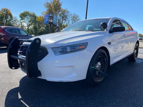 Used 2016 Ford Taurus Police Interceptor AWD w/ Ready For The Road Package image 7