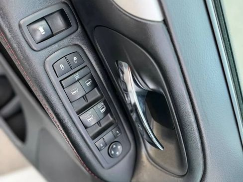 Used 2017 Dodge Grand Caravan GT image 43