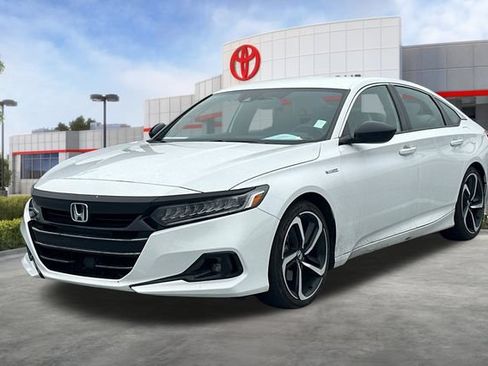 Used 2022 Honda Accord Sport image 3