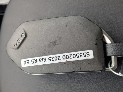 Used 2025 Kia K5 EX FWD image 30