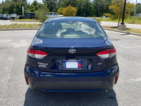Used 2022 Toyota Corolla LE FWD image 17
