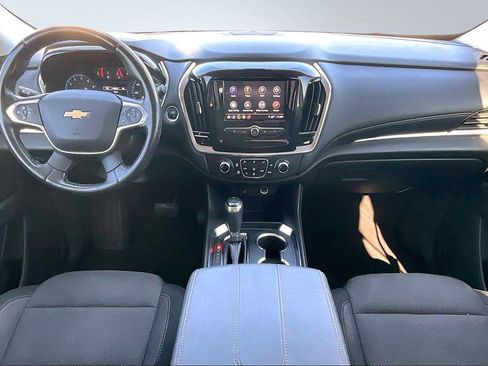 Certified 2020 Chevrolet Traverse LT image 7
