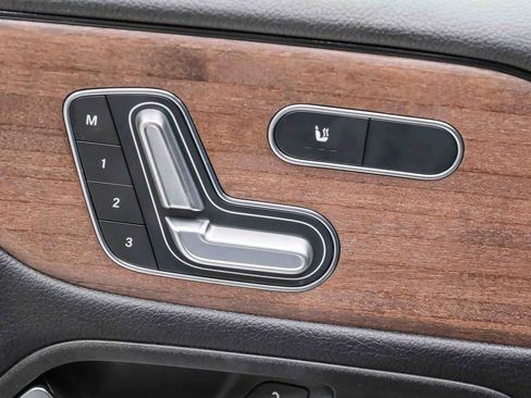 Certified 2023 Mercedes-Benz GLB 250 image 24