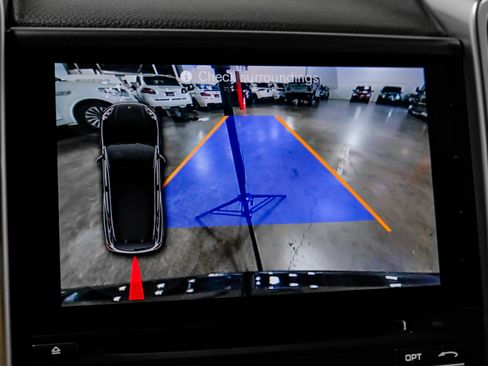 Used 2017 Porsche Cayenne S AWD/4WD image 21