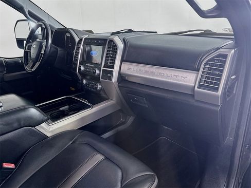 Used 2020 Ford F250 Platinum w/ Tremor Off-Road Package image 32
