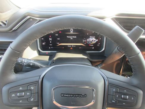 New 2026 GMC Sierra 2500 Denali Ultimate AWD/4WD image 18