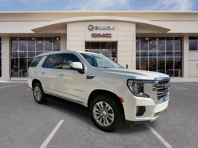 Used 2023 GMC Yukon SLT w/ SLT Luxury Package