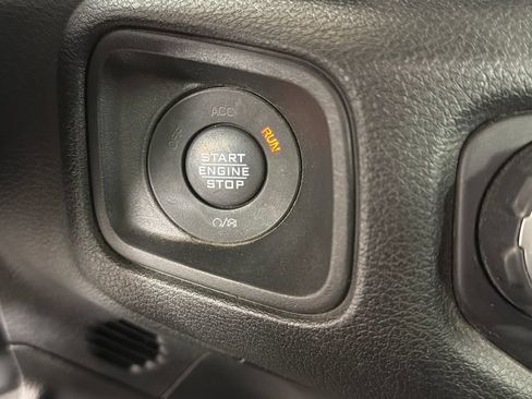 Used 2024 Jeep Wrangler Unlimited AWD/4WD image 14