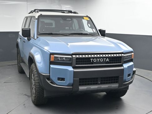 Used 2024 Toyota Land Cruiser image 2