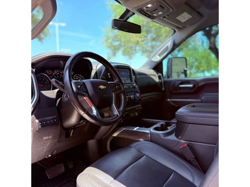Used 2022 Chevrolet Silverado 2500 LTZ w/ LTZ Plus Package AWD/4WD image 22