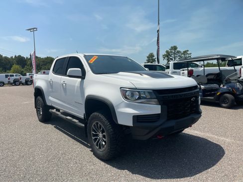 Used 2022 Chevrolet Colorado ZR2 AWD/4WD image 3