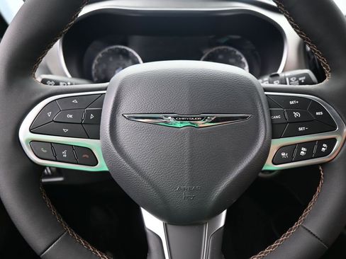 New 2026 Chrysler Pacifica Pinnacle image 26