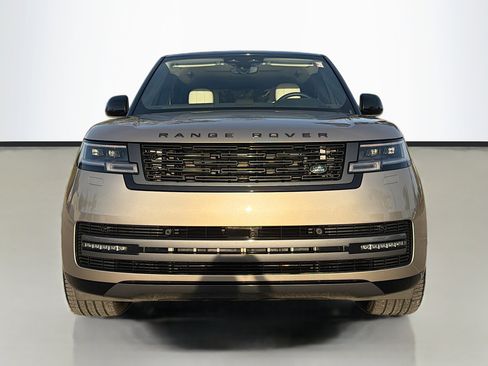 Used 2025 Land Rover Range Rover SE image 8