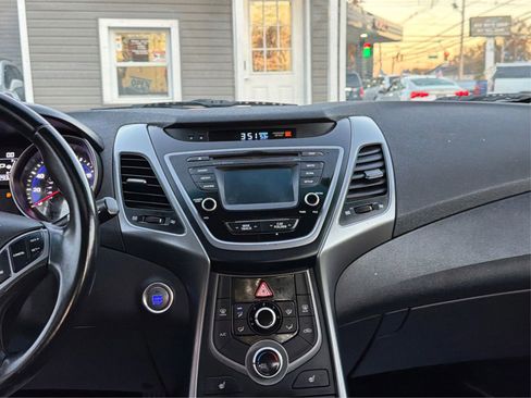 Used 2016 Hyundai Elantra Value Edition image 21