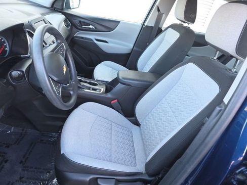 Used 2022 Chevrolet Equinox LS image 21