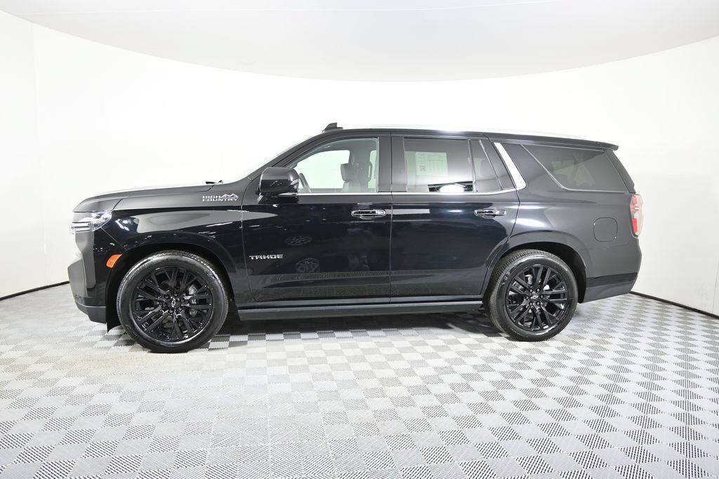 Used 2024 Chevrolet Tahoe High Country AWD/4WD image 2