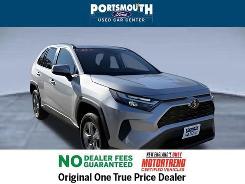 Used 2024 Toyota RAV4 XLE image 1