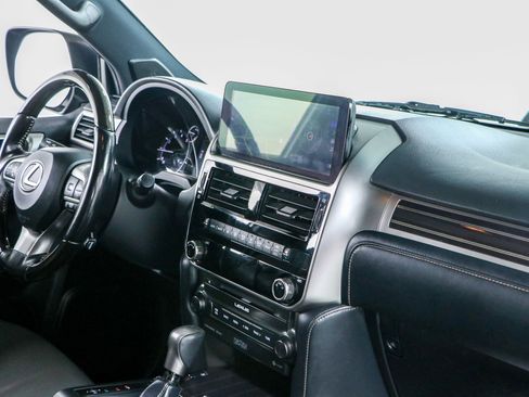 Used 2023 Lexus GX 460 Premium w/ Accessory Package AWD/4WD image 28