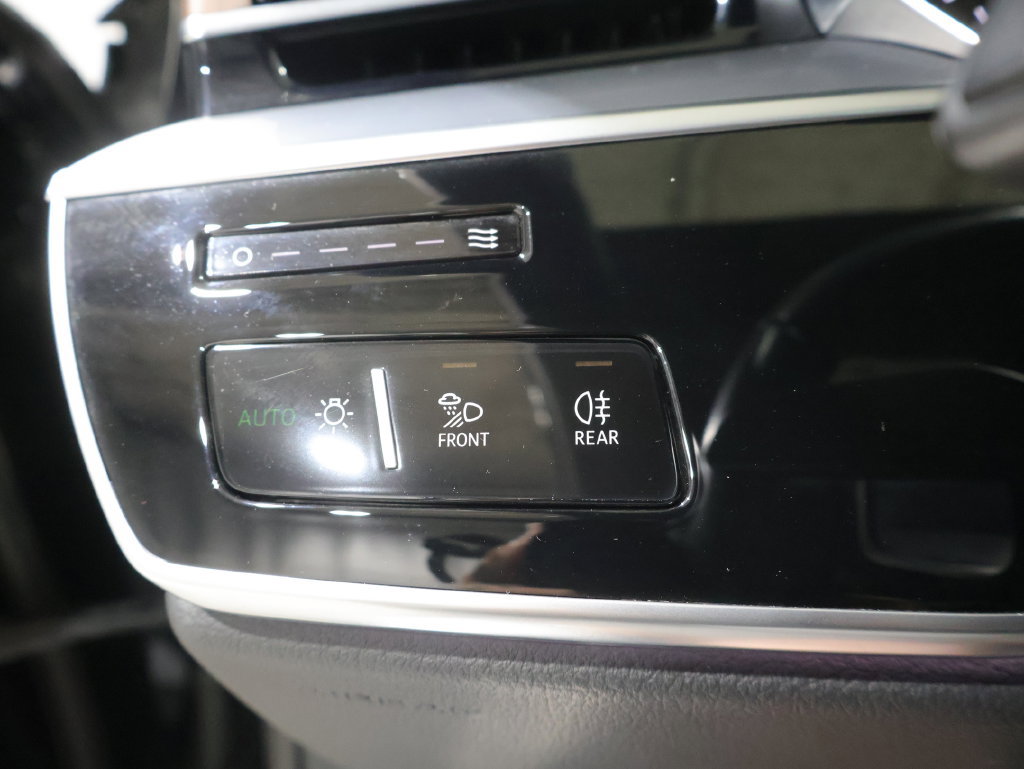 Used 2021 Audi A8 L 4.0T w/ Luxury Package AWD/4WD image 33