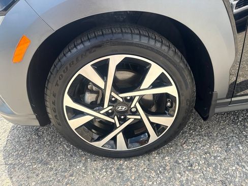 Used 2023 Hyundai Kona Limited AWD/4WD image 10