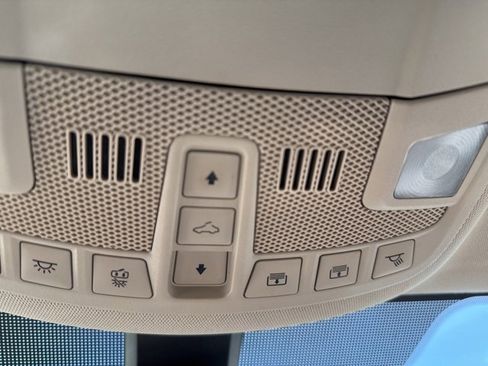 Used 2017 Lincoln MKC Reserve w/ Lincoln MKC Climate Package image 42