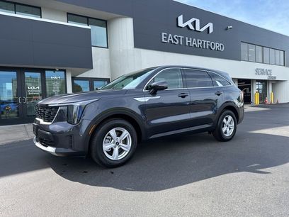 Used 2025 Kia Sorento LX