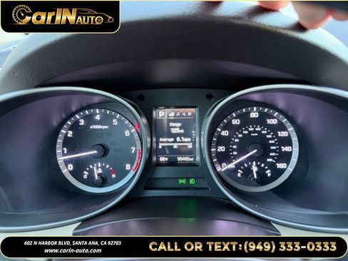 Used 2017 Hyundai Santa Fe Sport w/ 2.4L Value Package 06 image 16