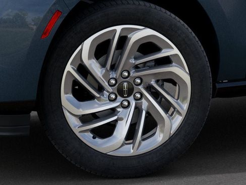 New 2027 Lincoln Navigator L Reserve AWD/4WD image 19