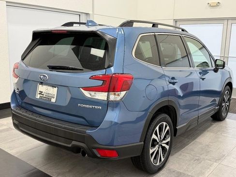 Used 2021 Subaru Forester Limited image 2