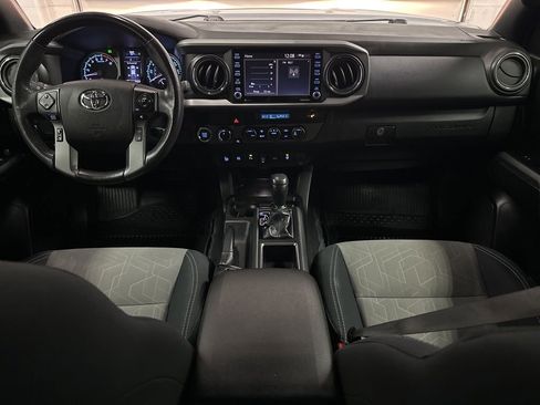 Used 2022 Toyota Tacoma TRD Off-Road w/ Technology Package AWD/4WD image 23