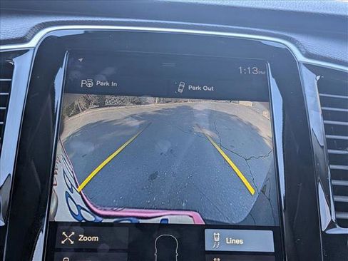 Used 2017 Volvo XC90 T6 Momentum w/ Vision Package image 15