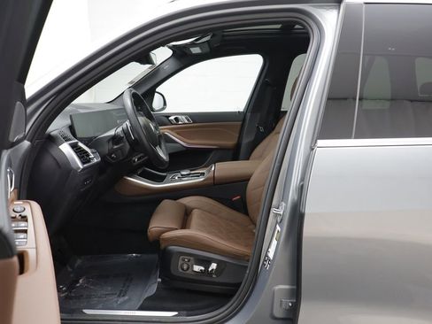 Certified 2026 BMW X5 xDrive40i image 5