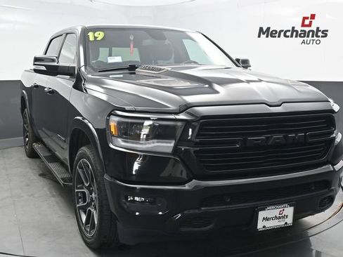 Used 2019 RAM 1500 Laramie AWD/4WD image 1