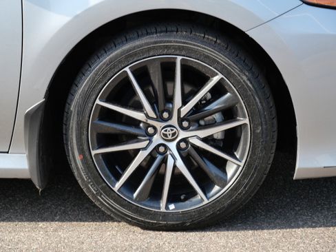 Used 2024 Toyota Camry XLE w/ Protection Package (Q2) (TMS) AWD/4WD image 9