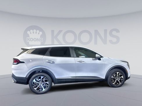 Used 2023 Kia Sportage EX AWD/4WD image 8